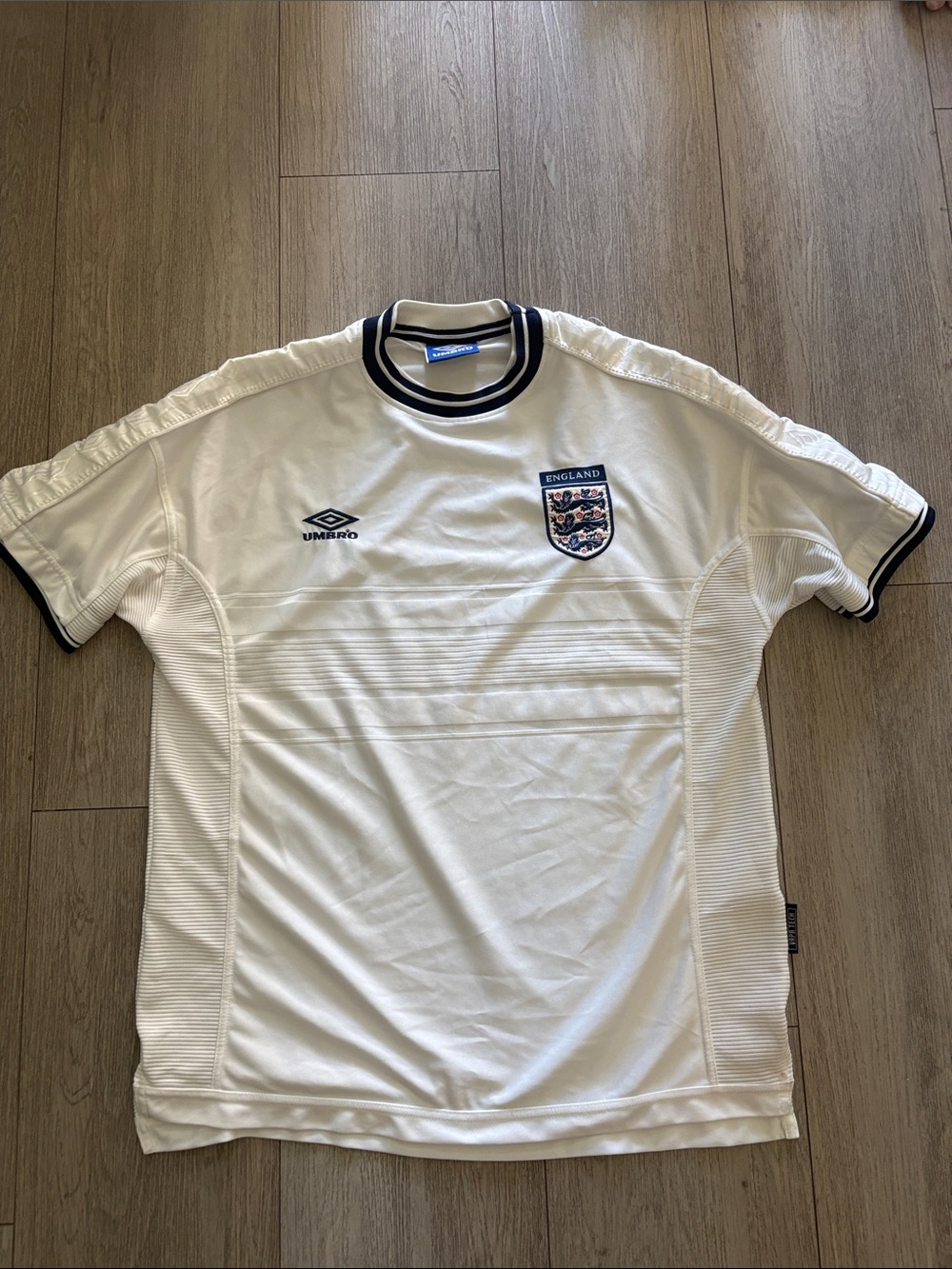 Men’s XL Vintage Umbro England White & Navy Football Jersey 1999/2000